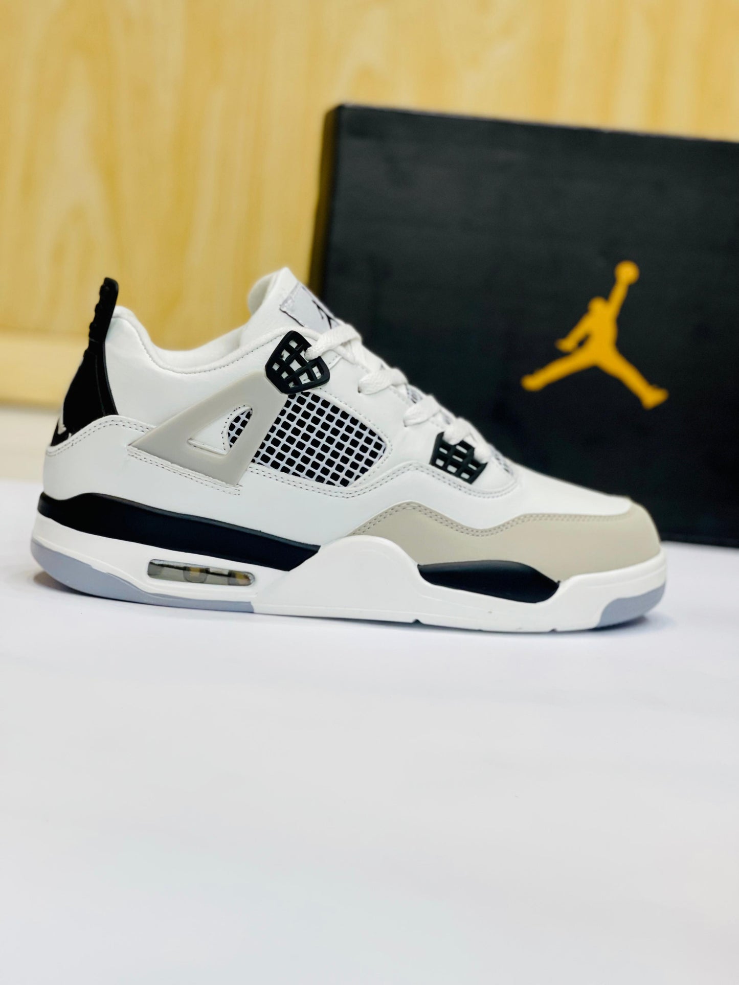 Step Dreamz Edition - Jordan 4 3.0