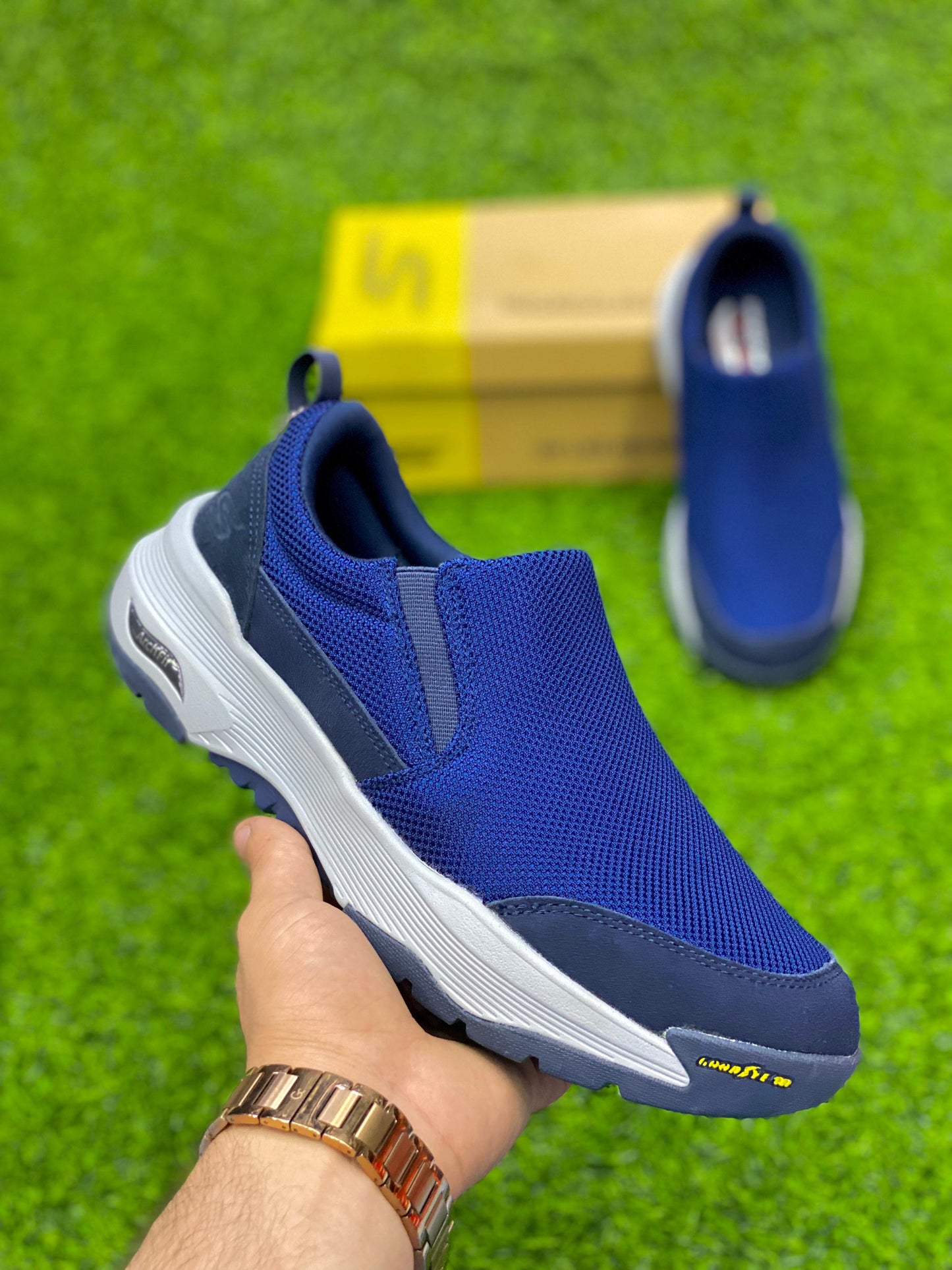 Step Dreamz Edition - Skechers Arch Fit