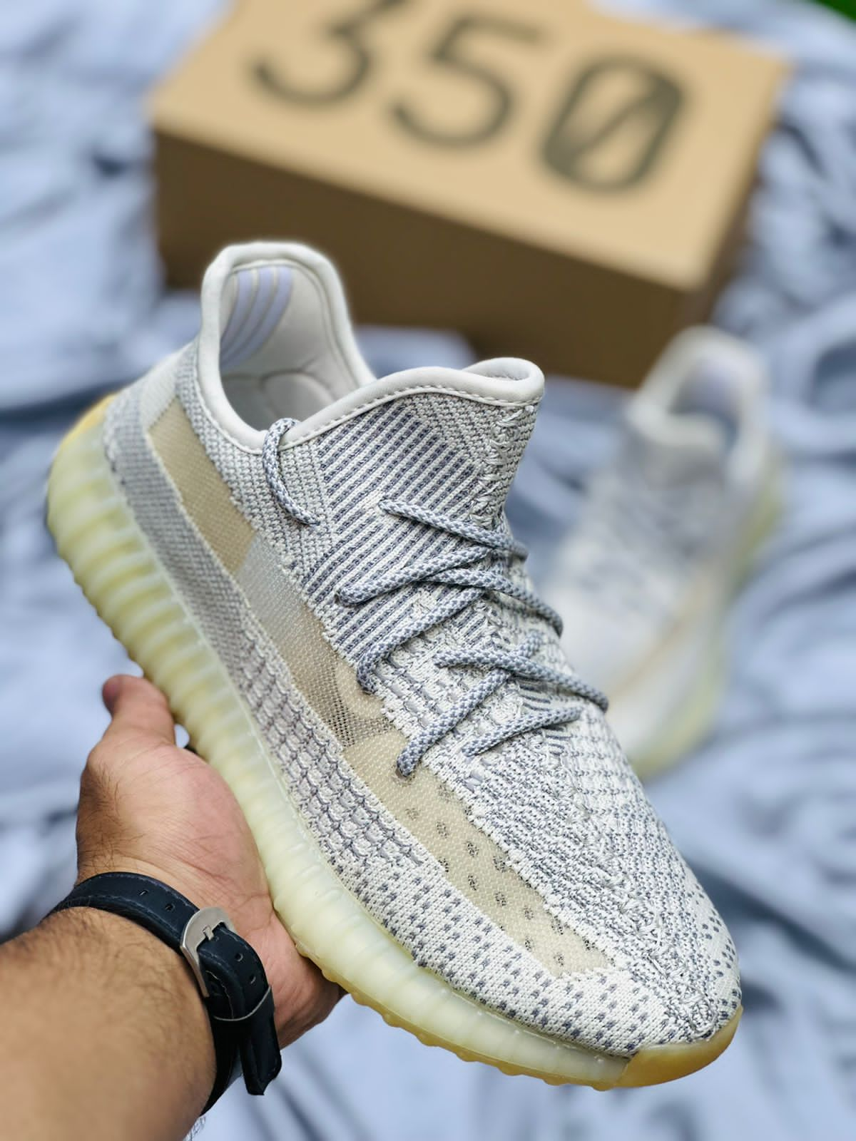 Step Dreamz Edition - Yeezy 350