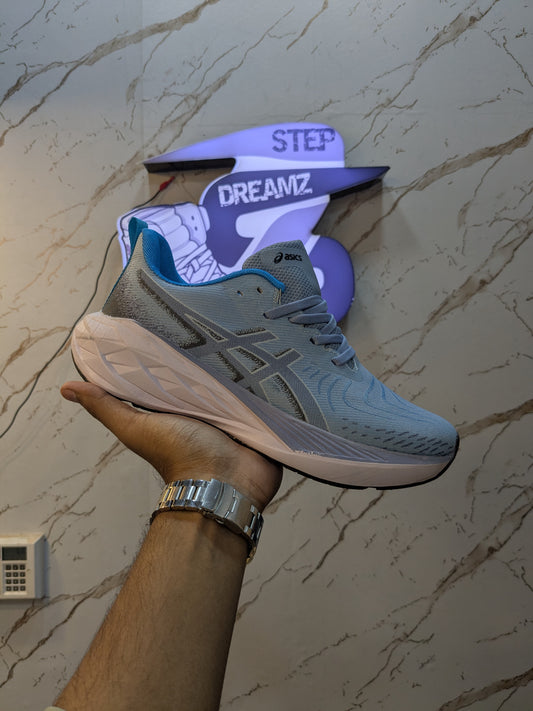 Asics Nova Blast 4
