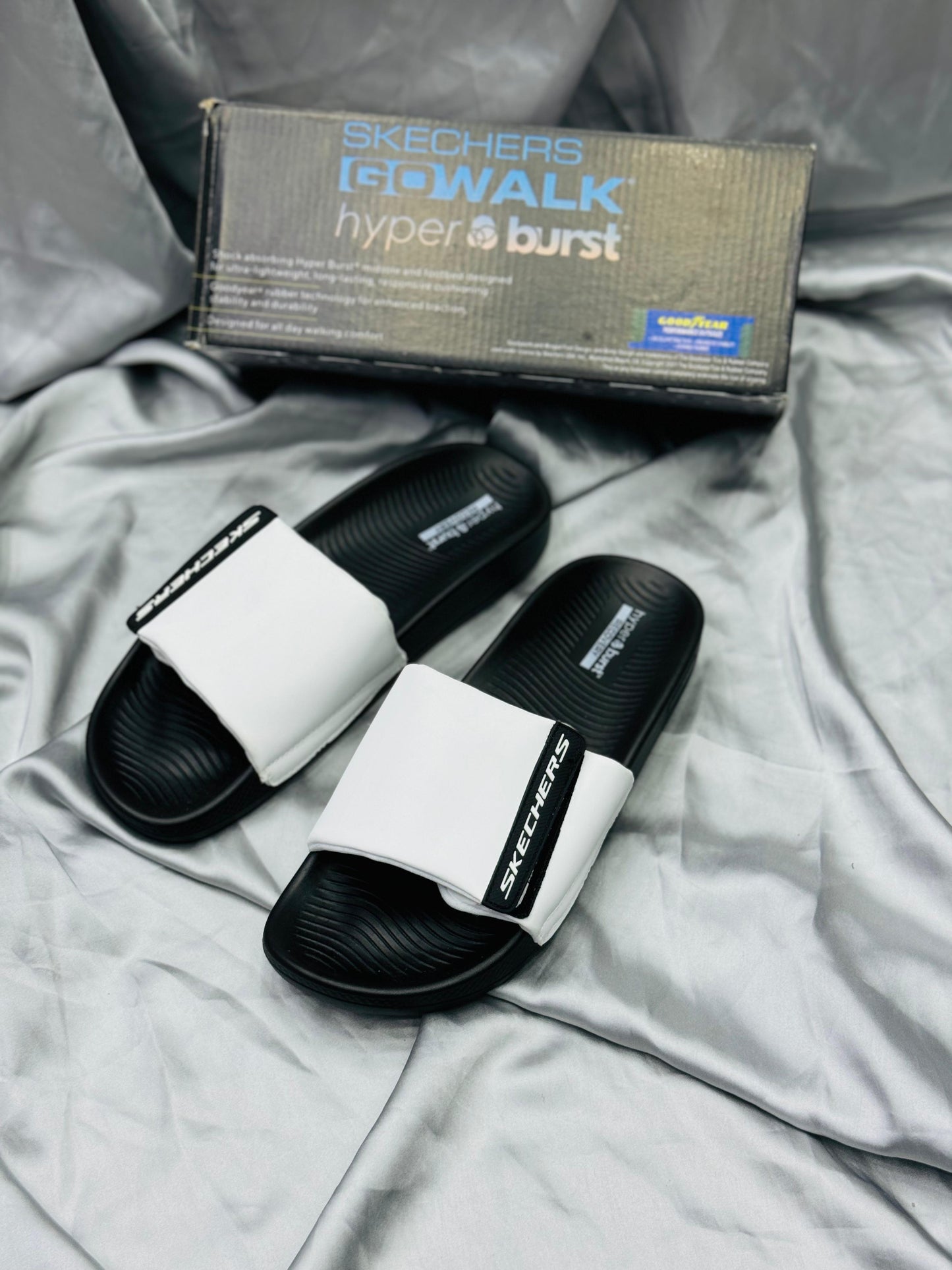 Step Dreamz Edition - Skechers Slides 5.0