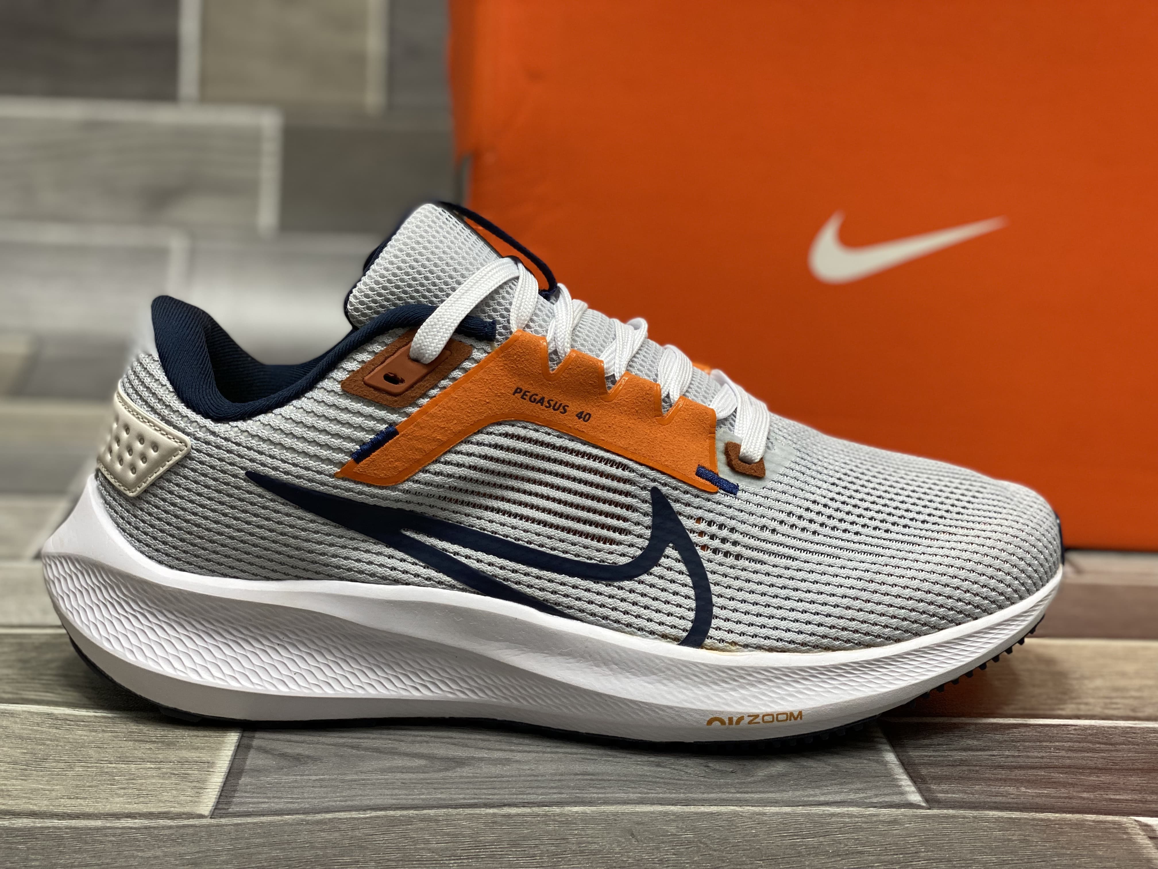 Nike Pegasus 40 グレー新品、未使用 AIR ZOOM PEGASUS 40 — Shoes, Apparel & Gear