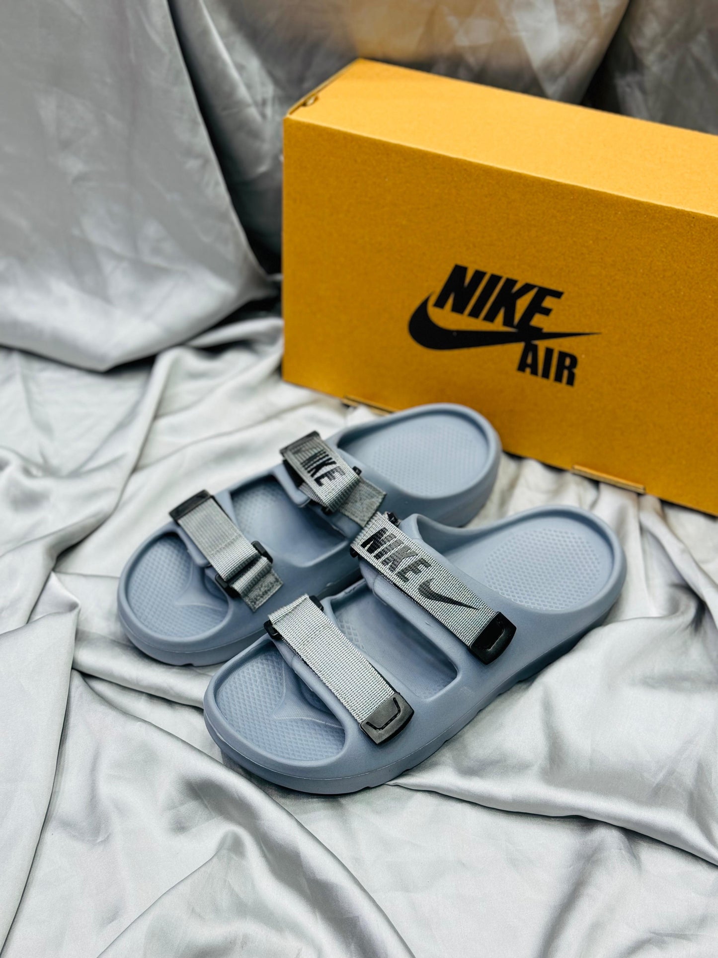 Step Dreamz Edition - Nike Slides 4.0